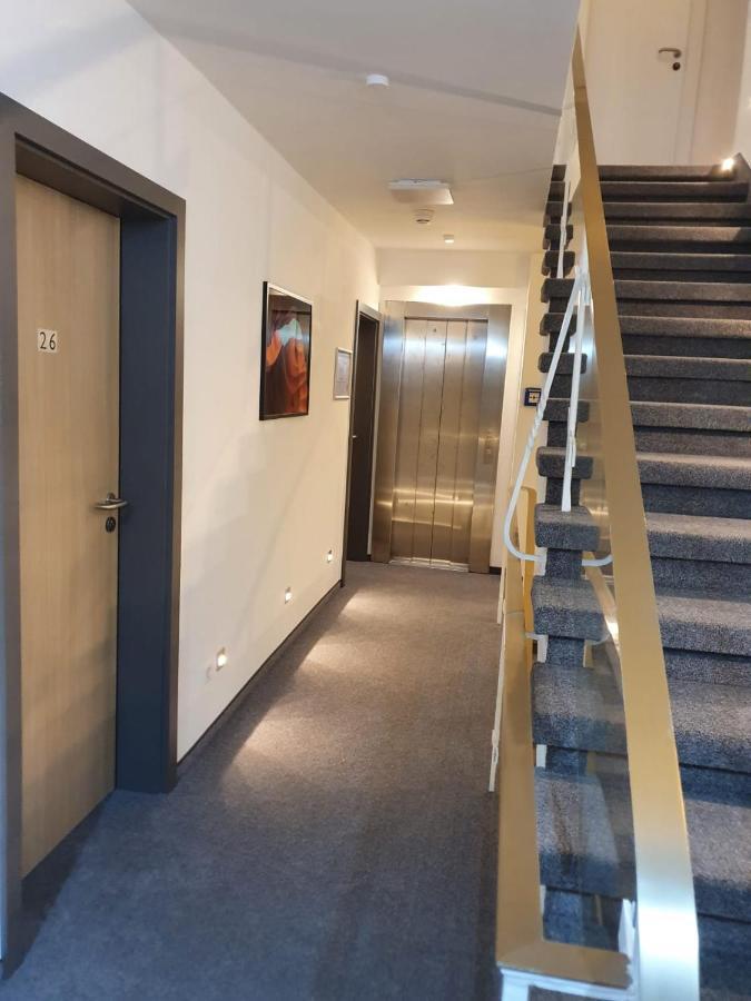 Hotel Bawue Stuttgart Bagian luar foto